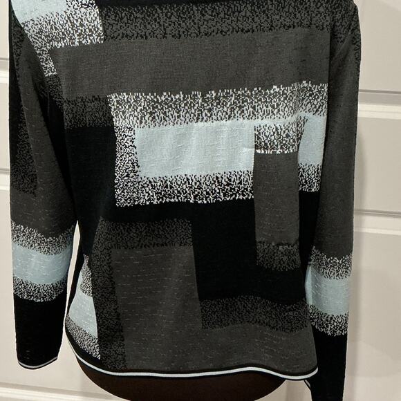 Ming Wang Women’s Black Gray Blue Geometric Art to Wear Sweater Cardigan Size XL - Picture 8 of 13